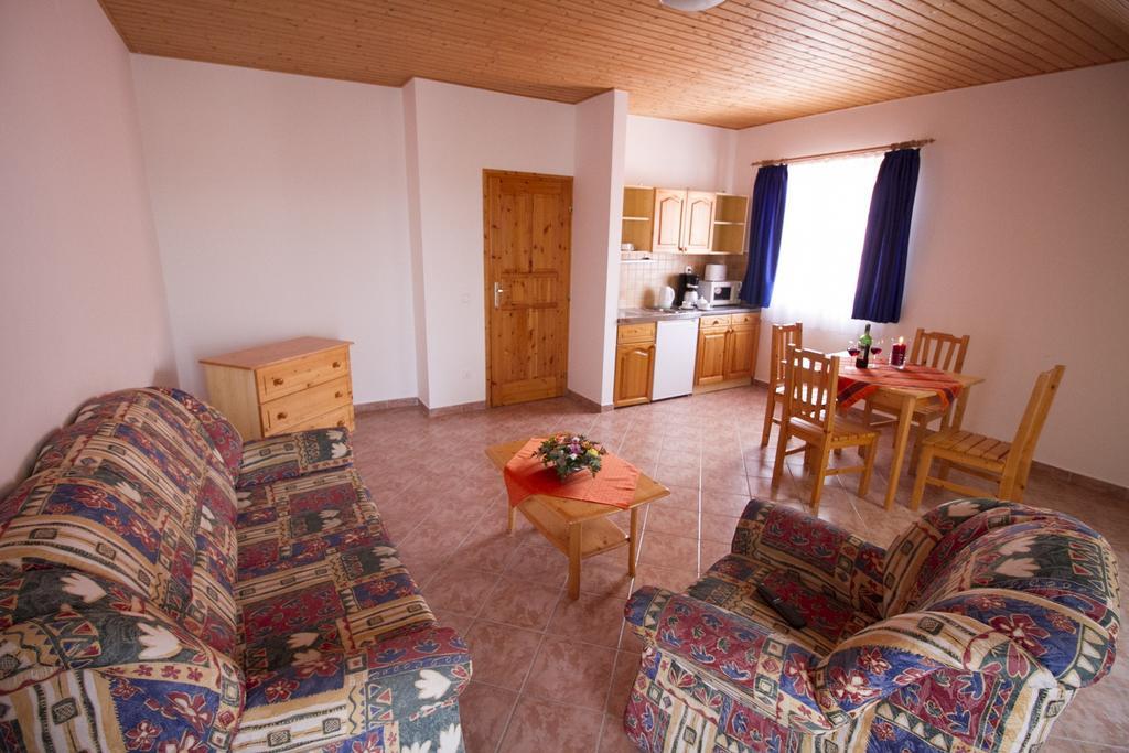 Relax Apartment House ザラカロシュ エクステリア 写真
