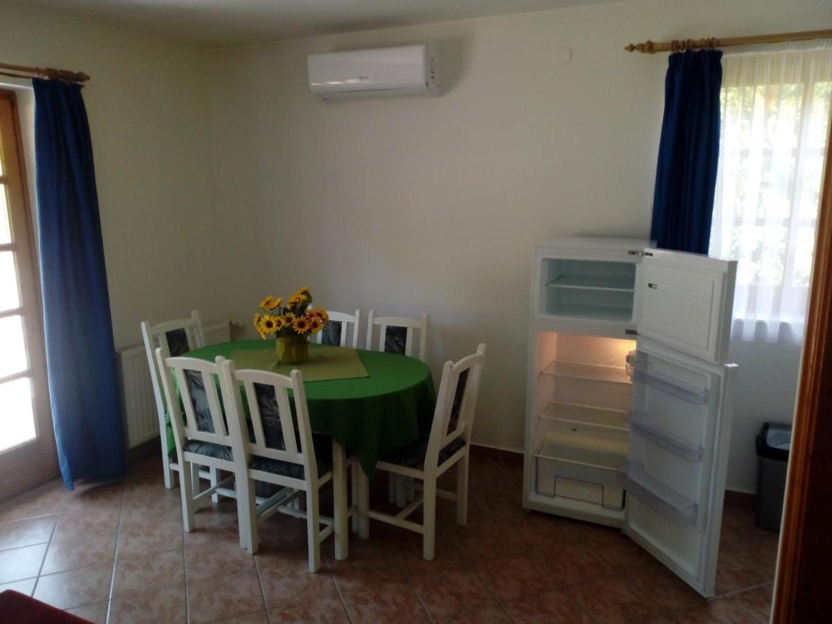 Relax Apartment House ザラカロシュ エクステリア 写真